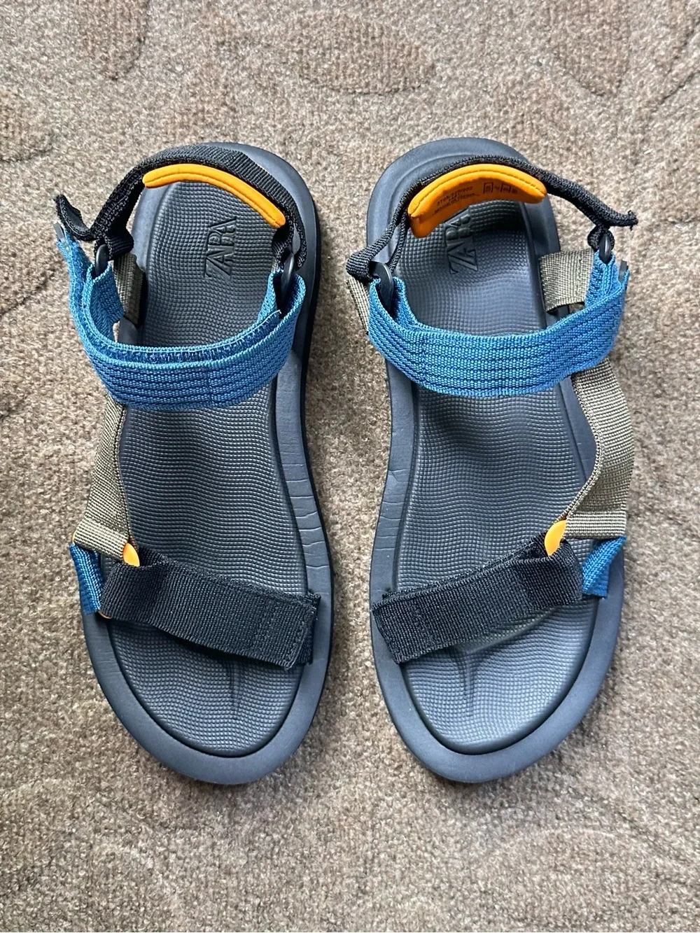 Men’s Zara Straps Sandals Size 9 - 42 Narrow.